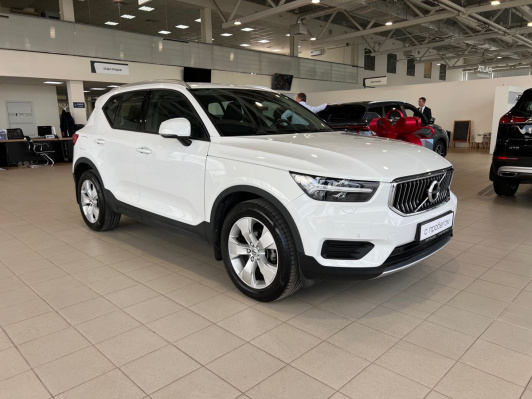 Volvo XC40 I