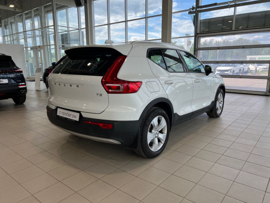Volvo XC40 I