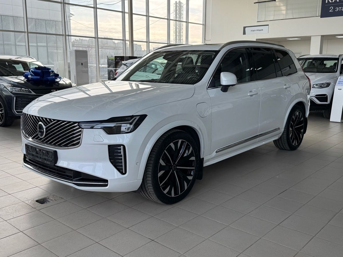 Volvo XC90 T8 2.0hyb AT (455  Внедорожник с пробегом, Белый, 2024 год выпуска