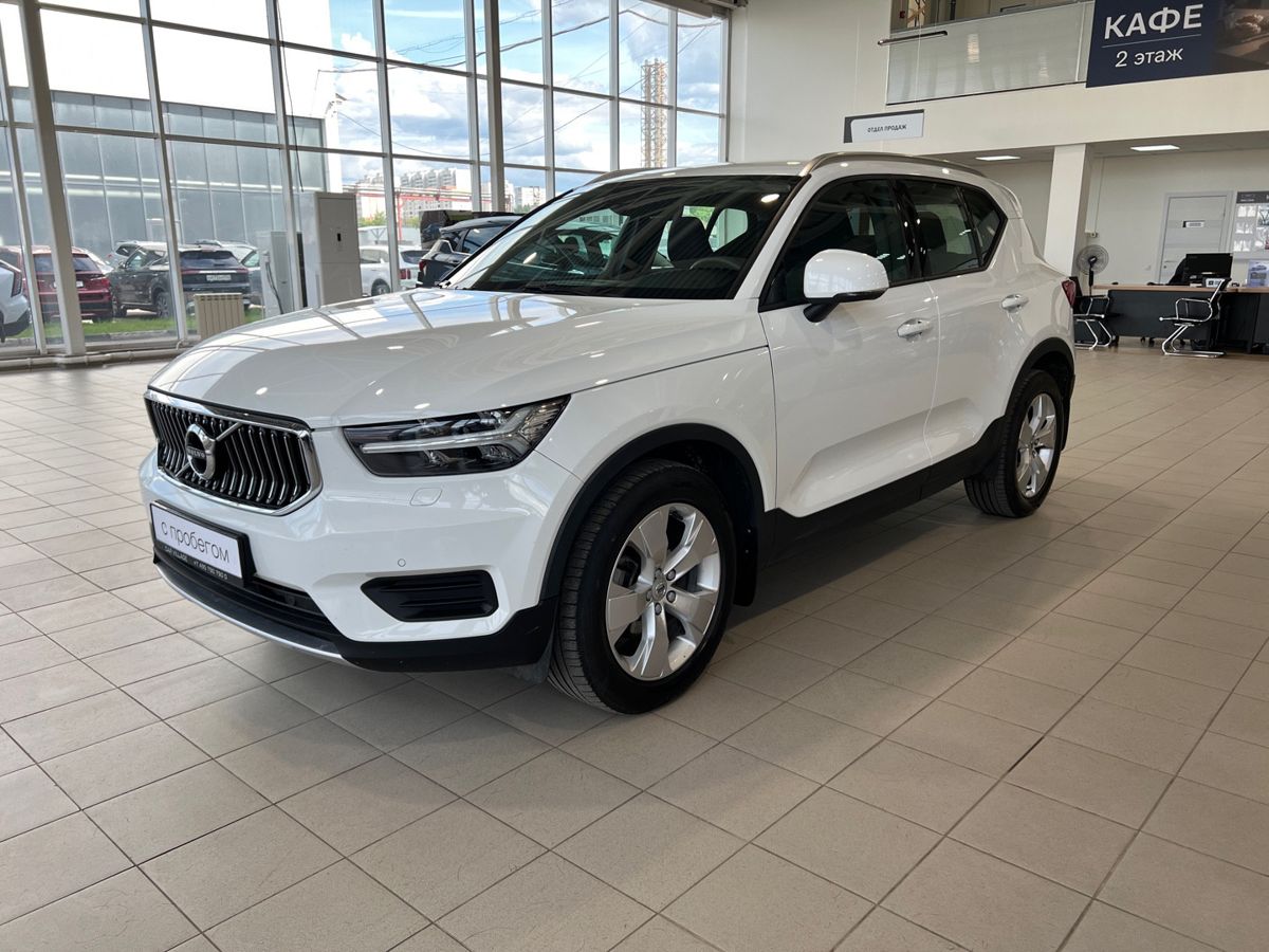 Volvo XC40 1.5 AT (150  Внедорожник с пробегом, Белый, 2021 год выпуска