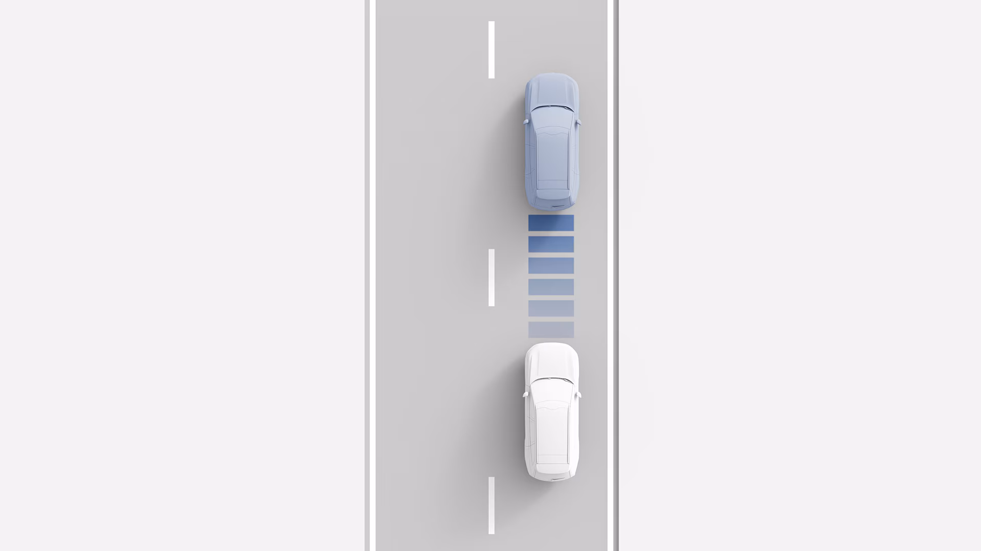 Иллюстрация двух автомобилей Volvo на дороге, при этом передний автомобиль выделен, а синие сегменты между ними указывают на адаптивный круиз-контроль, поддерживающий безопасную дистанцию.