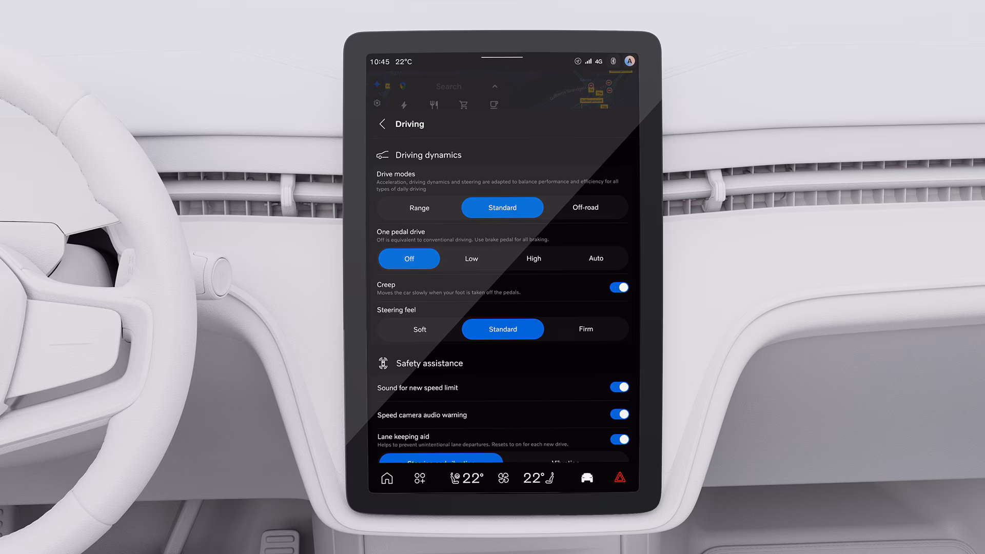 Крупный план центрального сенсорного дисплея Volvo, на котором отображаются динамика движения и настройки безопасности, включая режимы движения, управление одной педалью, рулевое управление и помощь в удержании полосы движения.