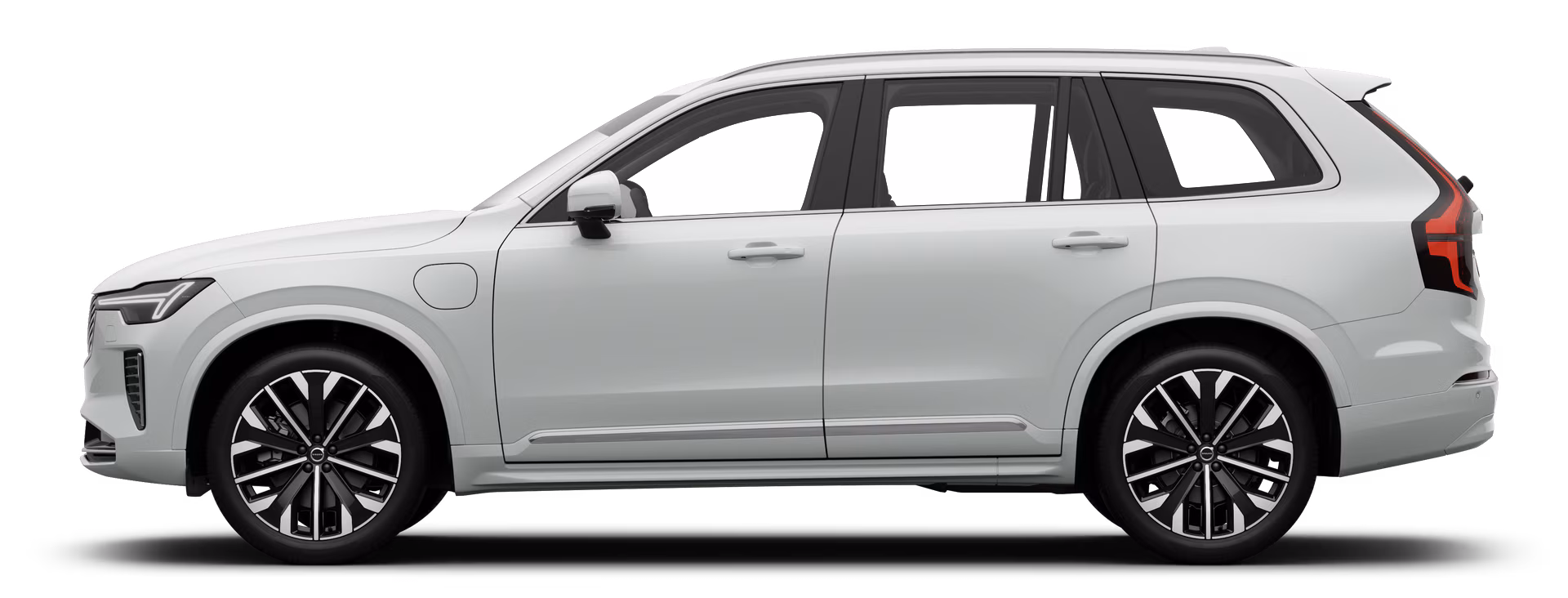 Вид сбоку на XC90 Подзаряжаемый гибрид
