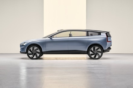 Концепт Recharge визуализирует путь Volvo Cars к устойчивой мобильности