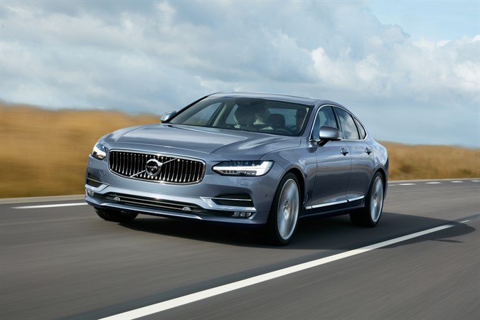 Премиальный седан Volvo S90 представлен на автосалоне в Детройте