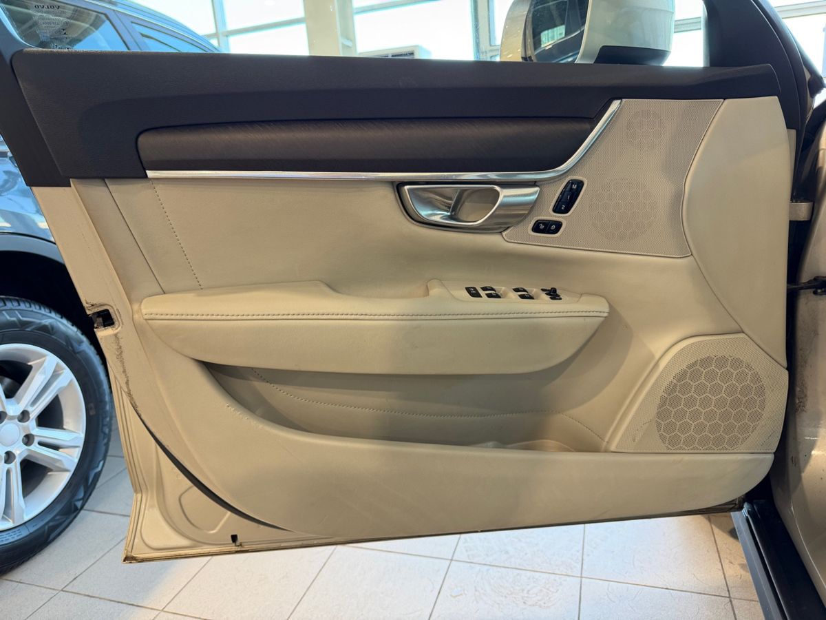 Volvo V90 Cross Country, фото 11