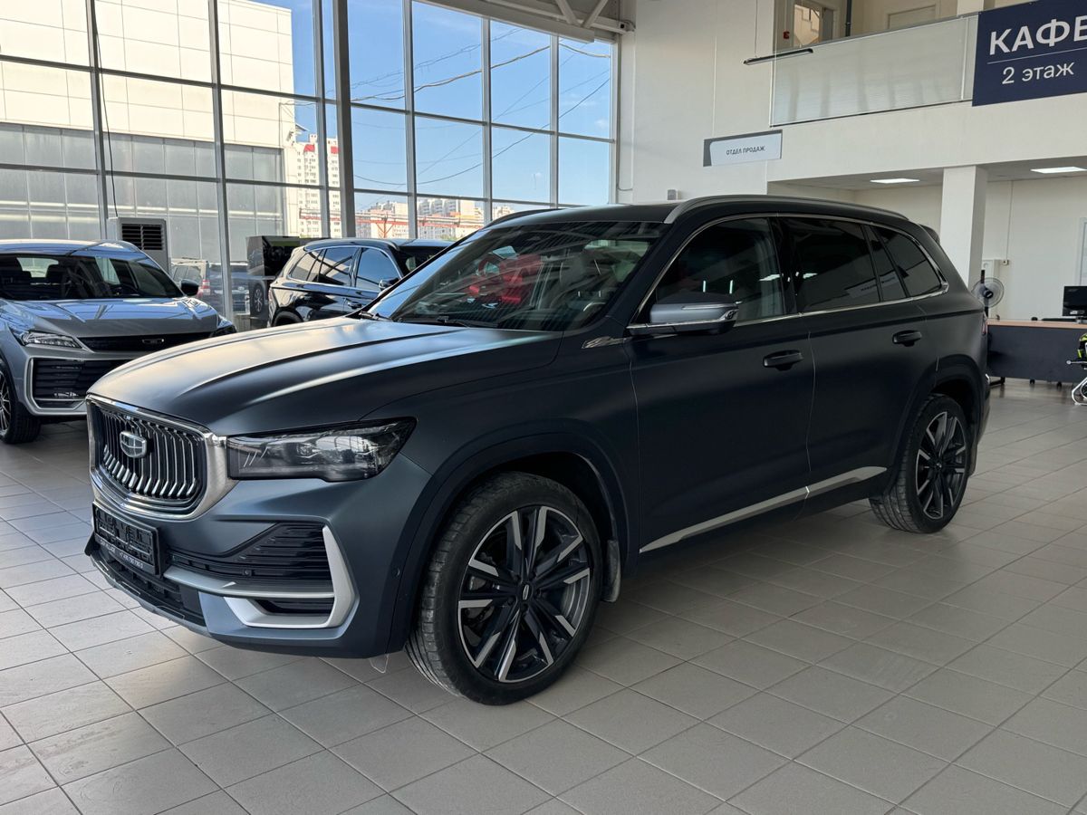 Geely Monjaro — вид спереди