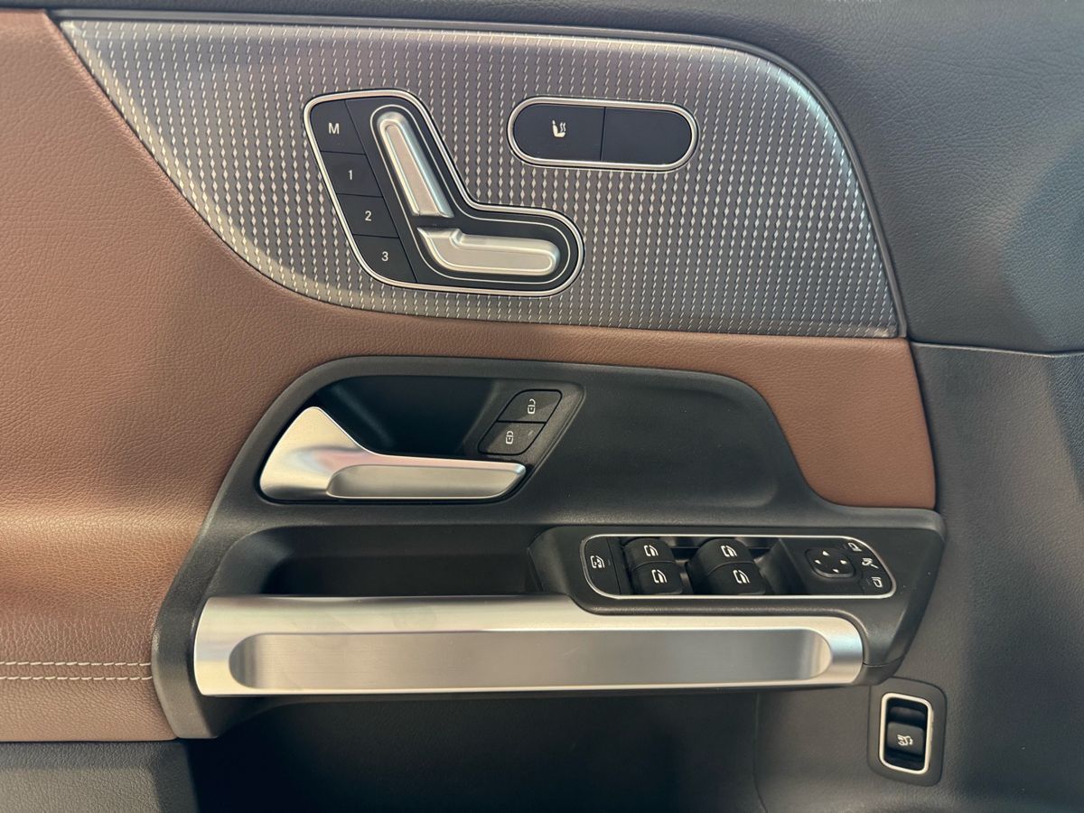 Mercedes-Benz GLB, фото 11