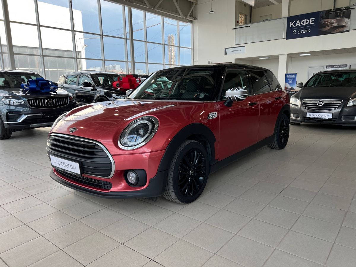 Mini Clubman — вид спереди