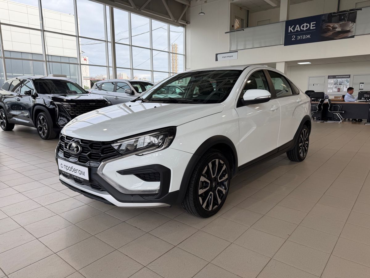 Lada (ВАЗ) Vesta — вид спереди