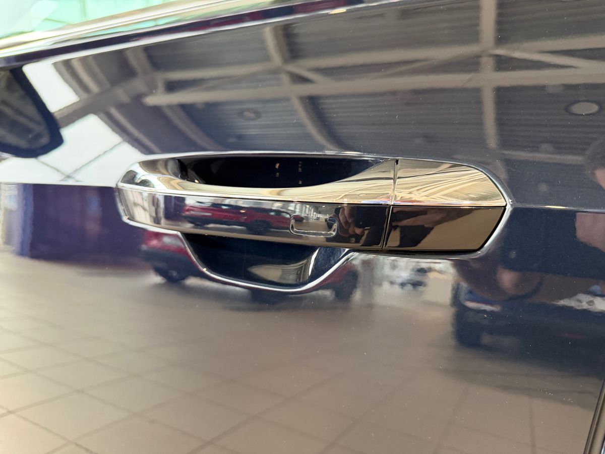 Audi A8, фото 11