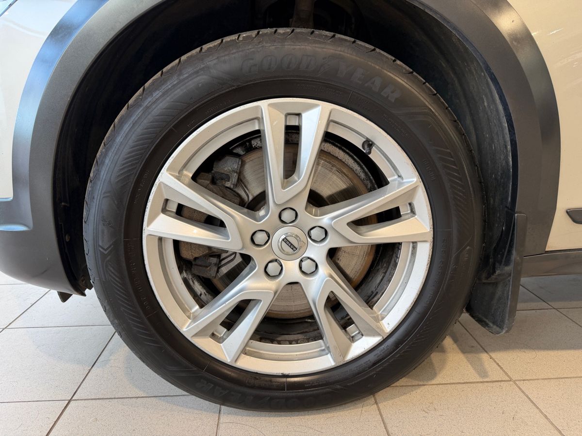 Volvo V90 Cross Country, фото 11