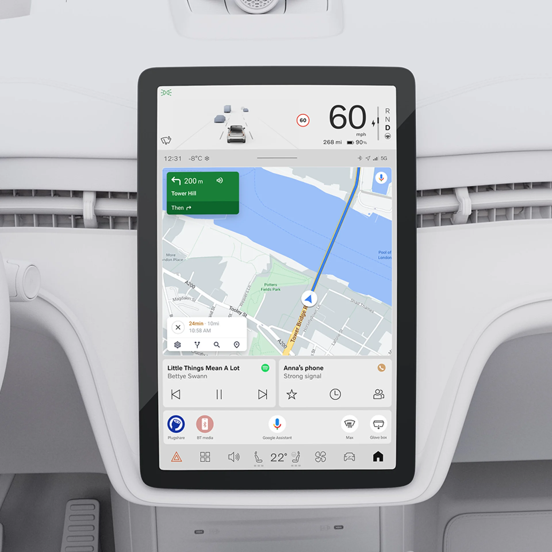 На центральном дисплее автомобиля Volvo отображается навигационный маршрут Google Maps, который позволяет удобно планировать поездку с телефона на автомобиль с помощью подключенной учетной записи Google.