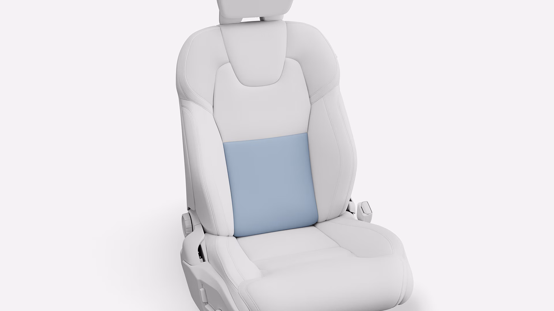 Автомобильное сиденье Volvo со светлой обивкой и синим акцентом на нижней части спинки.