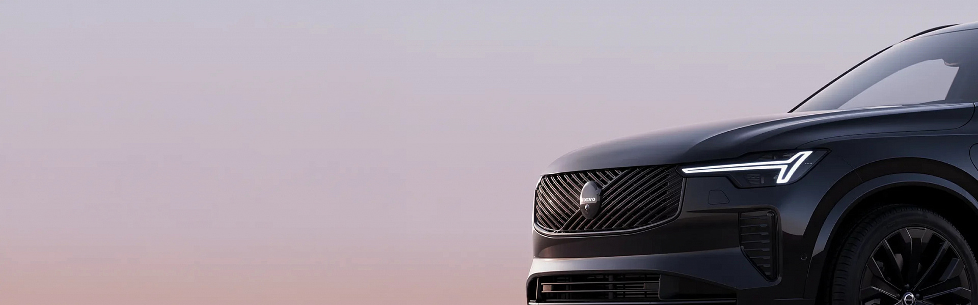 Volvo XC90 В черном цвете