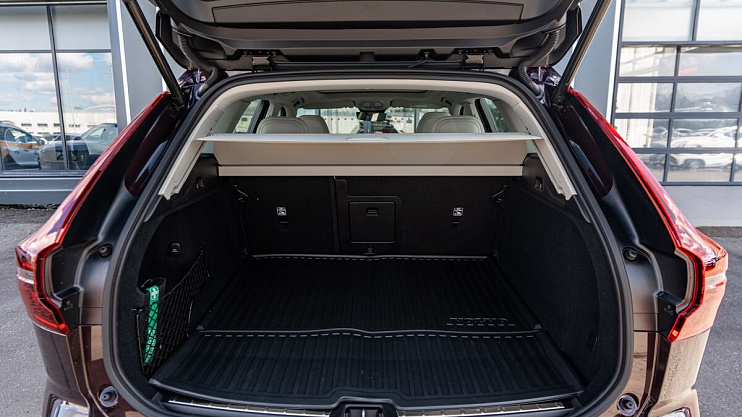 Volvo XC60 Plus