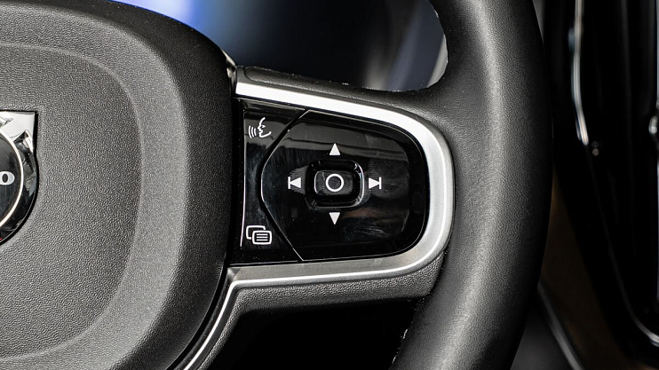 Volvo XC60 Plus