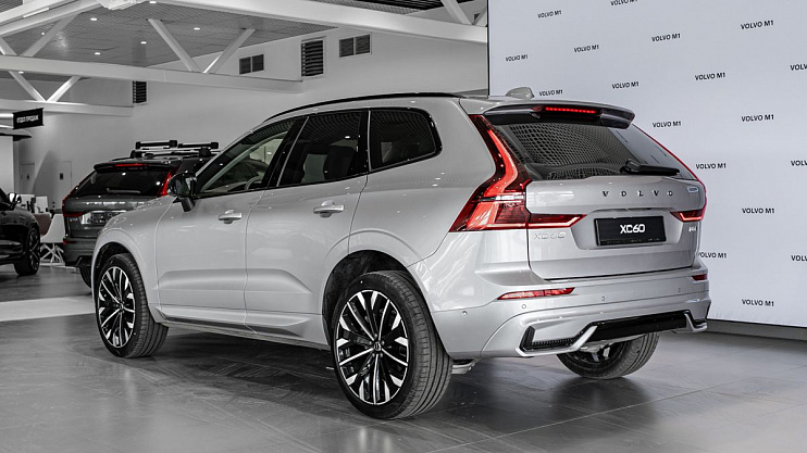 Volvo XC60 Plus