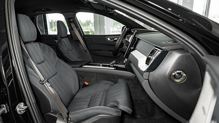 Volvo XC60 Plus