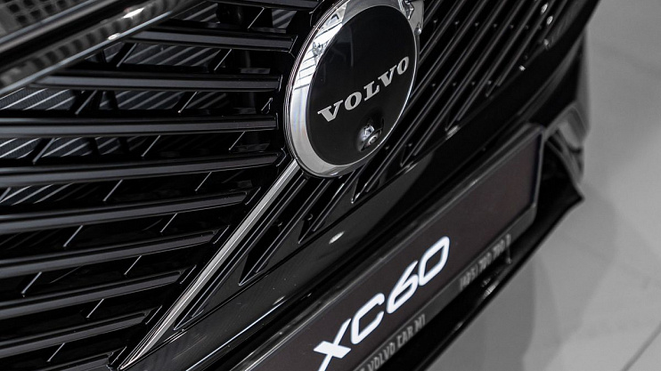 Volvo XC60 Plus