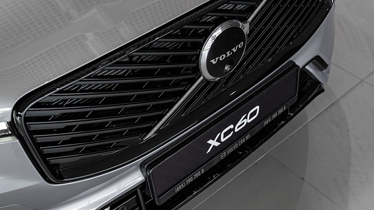 Volvo XC60 Plus