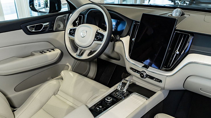 Volvo XC60 Plus