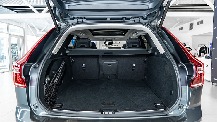 Volvo XC60 Plus
