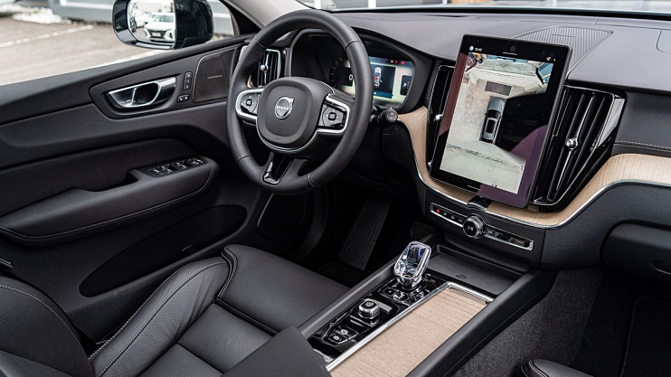 Volvo XC60 Plus