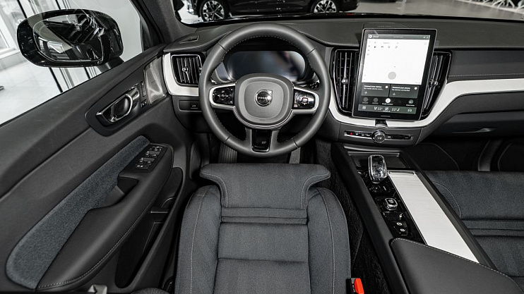 Volvo XC60 Plus