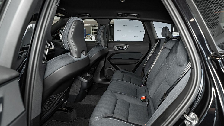 Volvo XC60 Plus