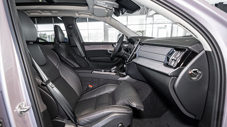 Volvo XC90 Plus