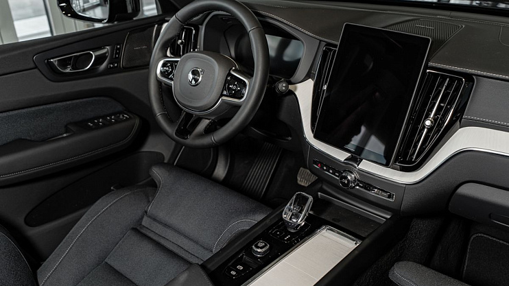Volvo XC60 Plus
