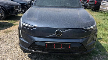 Volvo EX90 2025