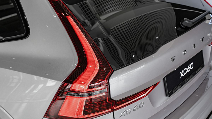 Volvo XC60 Plus