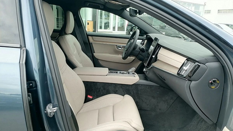 Volvo S90 Ultra