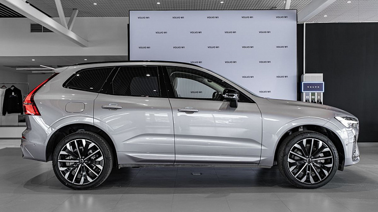 Volvo XC60 Plus
