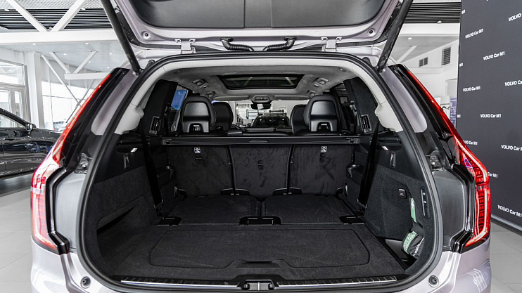 Volvo XC90 Plus