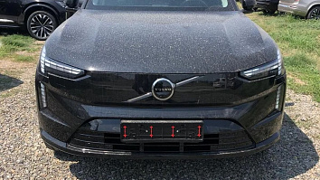 Volvo EX90 2025