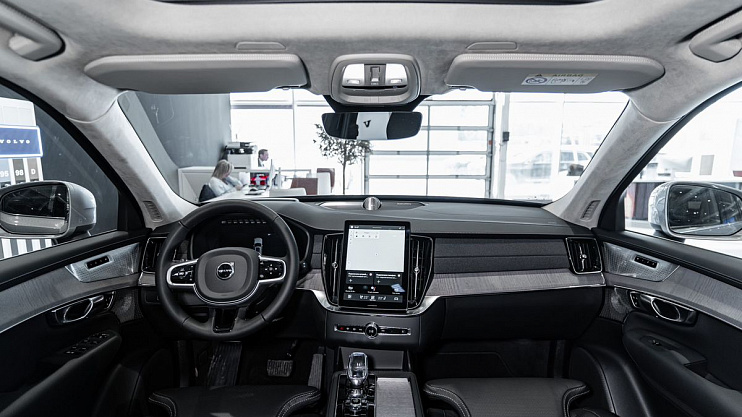 Volvo XC90 Plus