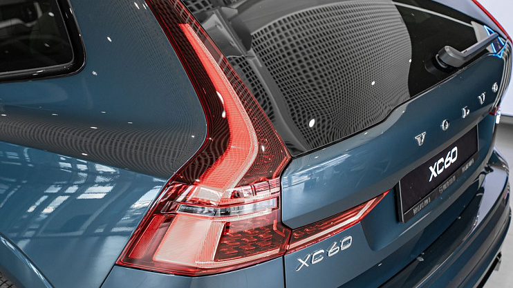Volvo XC60 Plus