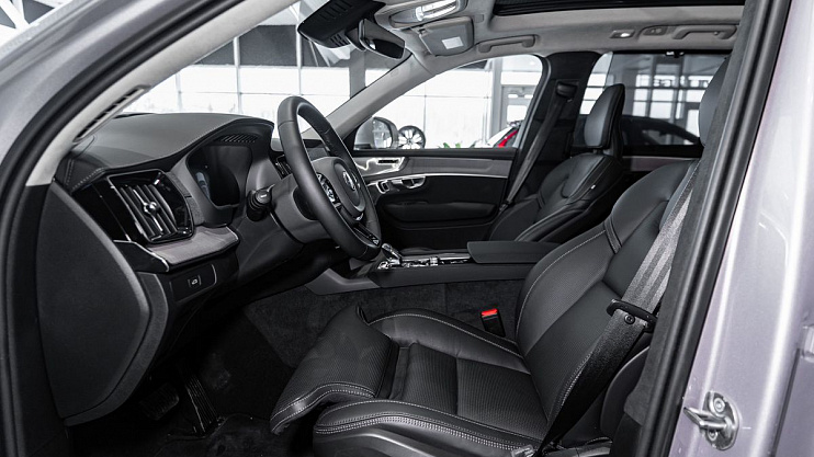 Volvo XC90 Plus